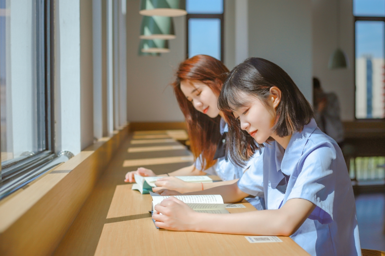 大学2.png